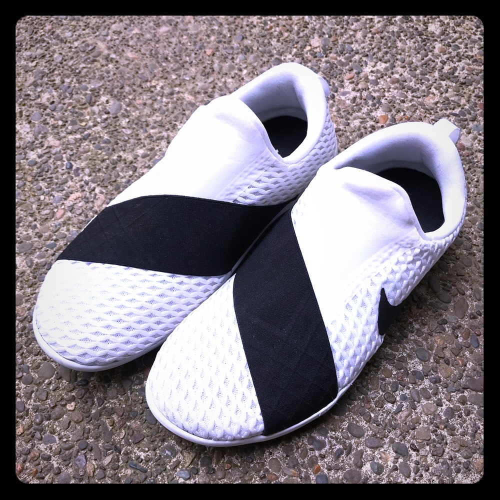 Nike Free Connect women’s shoes